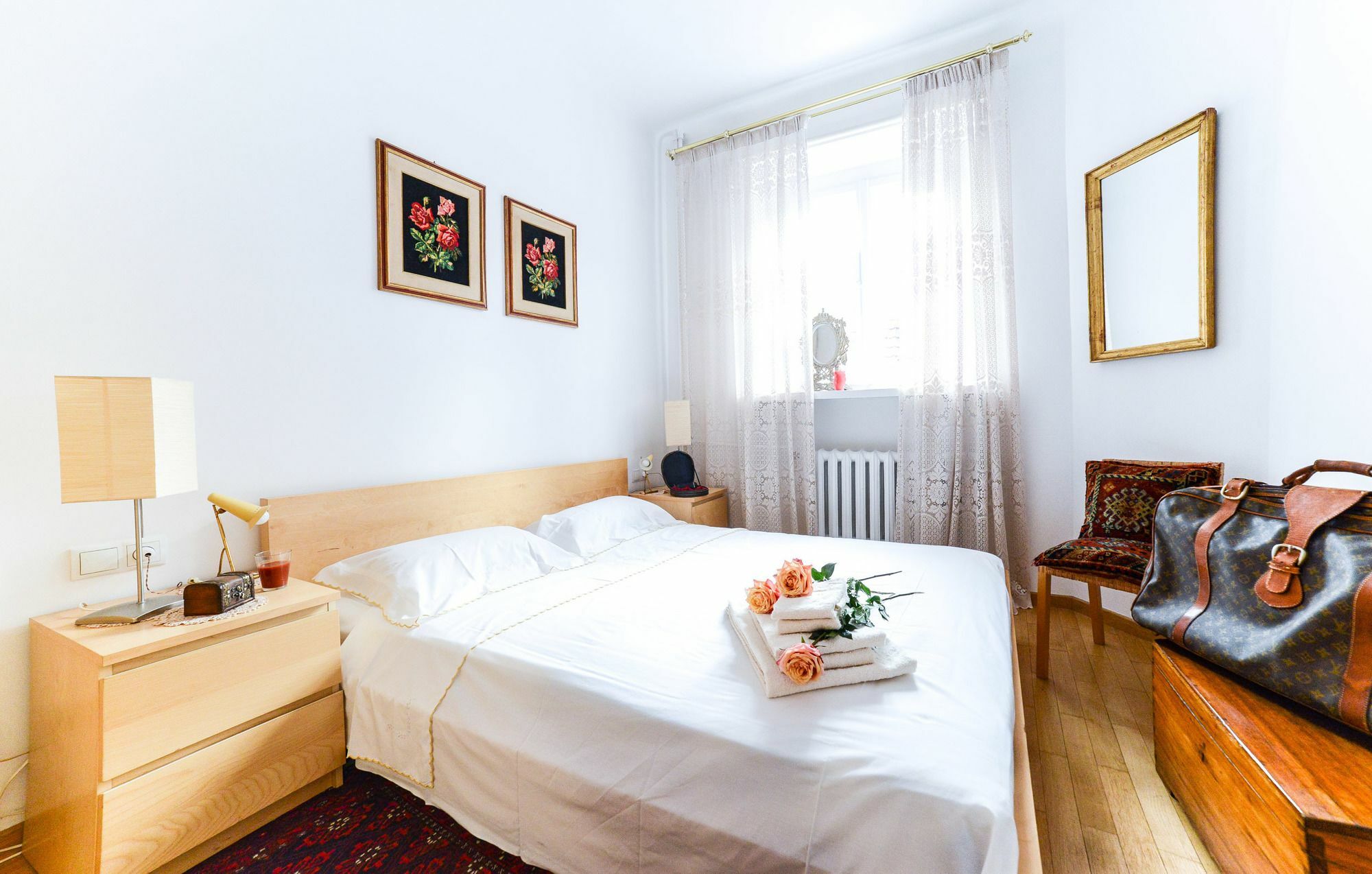 Sunny Apartment In Old Town Варшава Экстерьер фото